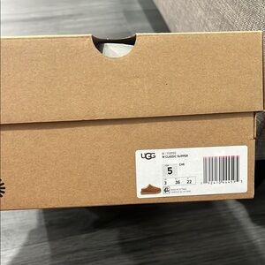 UGG Women's Classic Slipper